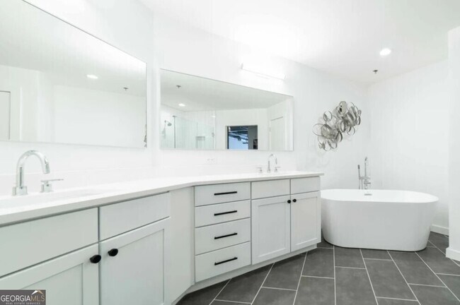 Photo - 230 18th St NW Unit 11401