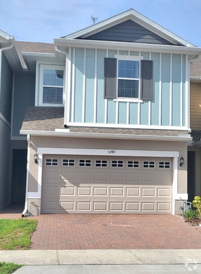 Building Photo - 3bed/2.5 Bths Townhome in Fishhawk. Lots o...