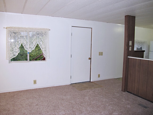 Photo - Affordable 3BD/1BA Home plus small Den!