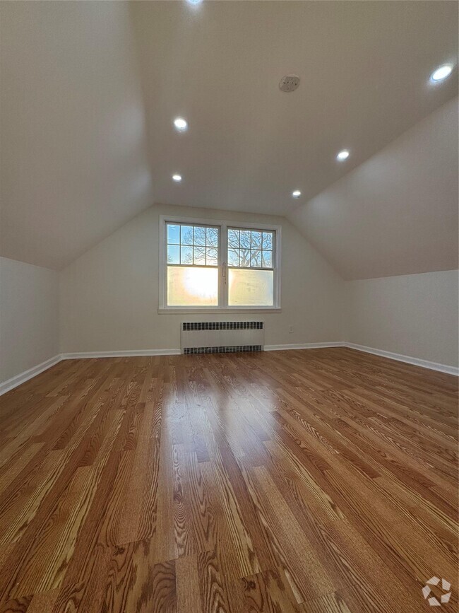 Building Photo - 6 Meadowbrook Dr Rental