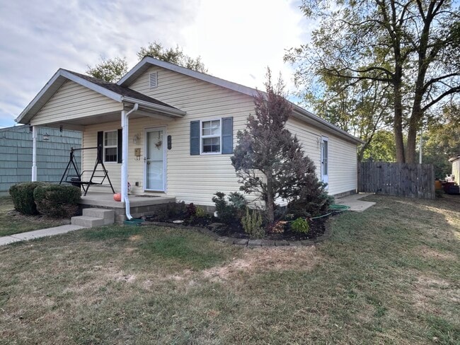 Photo - 205 Ohio Ave W