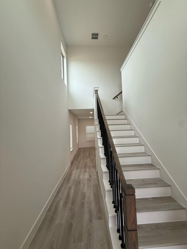 Photo - 144 Pinkie Holmes Dr