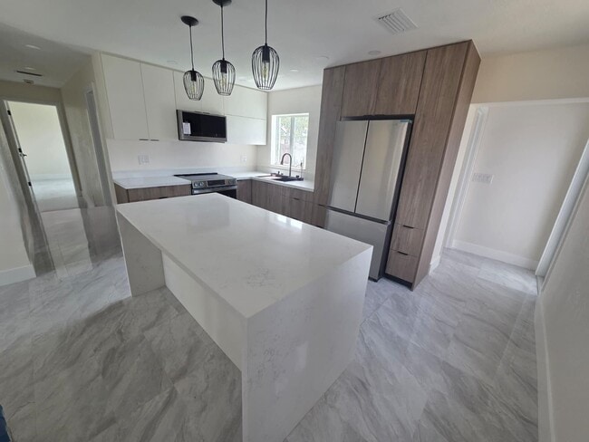 Photo - 2615 NW 62nd Ave