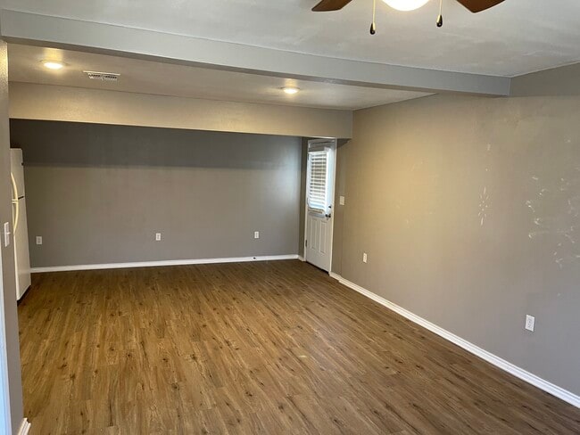 Photo - 909 Howard St