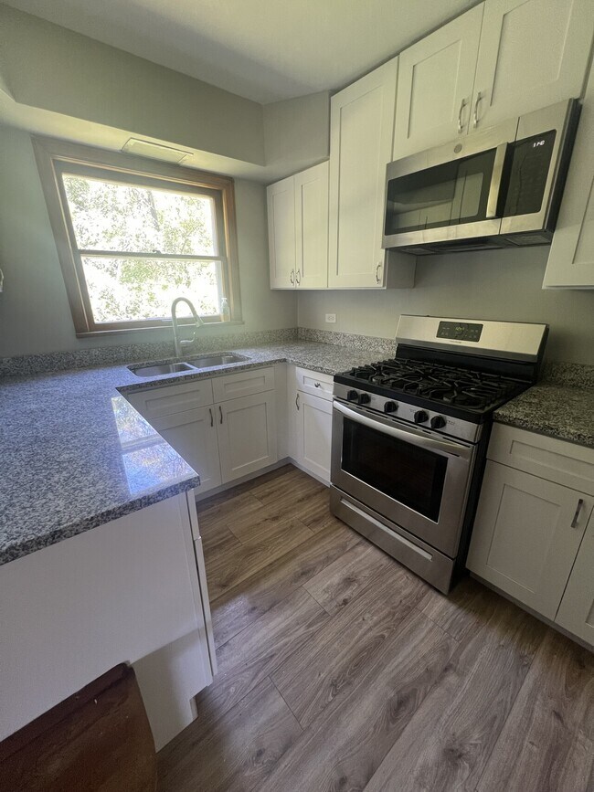 Photo - 3933 47th Ave