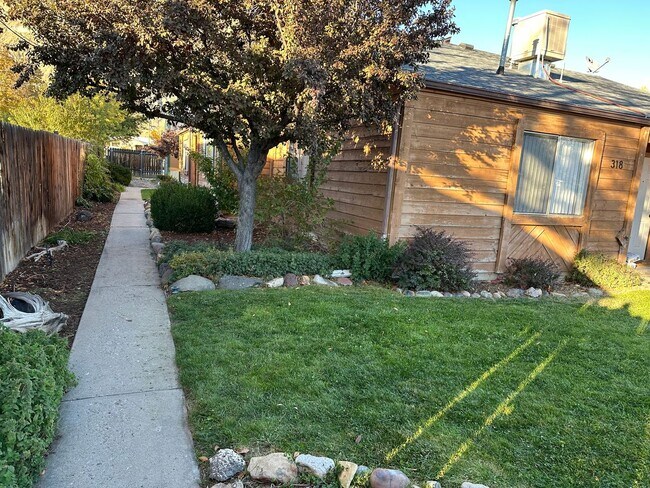 Photo - 318 W Second St Unit B