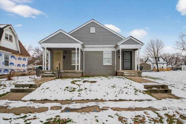 Building Photo - 2351-2351 Lasalle St Unit 2351 North LaSalle Street