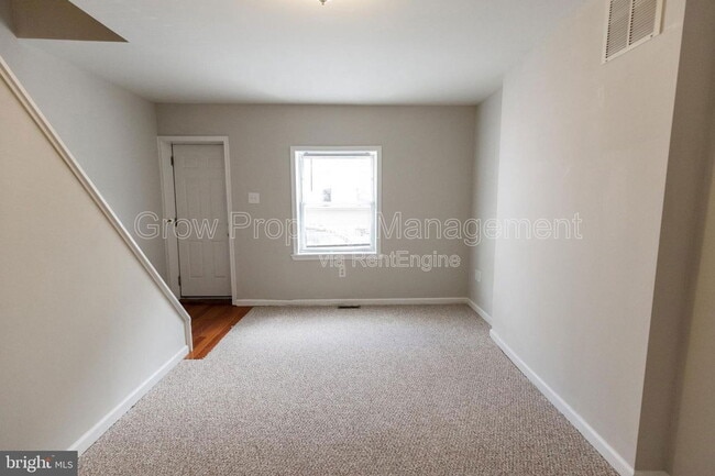 Photo - 2354 E Harold St