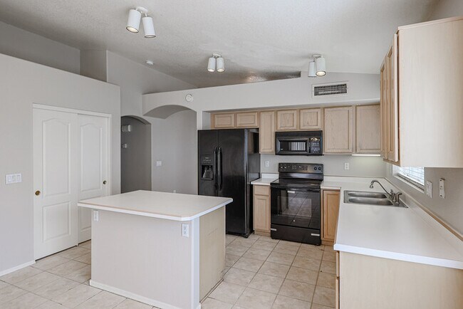 Photo - Charming 3 bedrooms