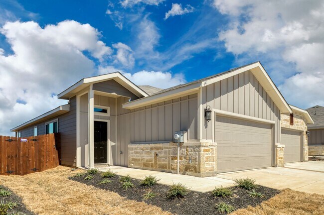 GORGEOUS 3 BEDROOM DUPLEX LOCATED IN MIDLO... - GORGEOUS 3 BEDROOM DUPLEX LOCATED IN MIDLO...