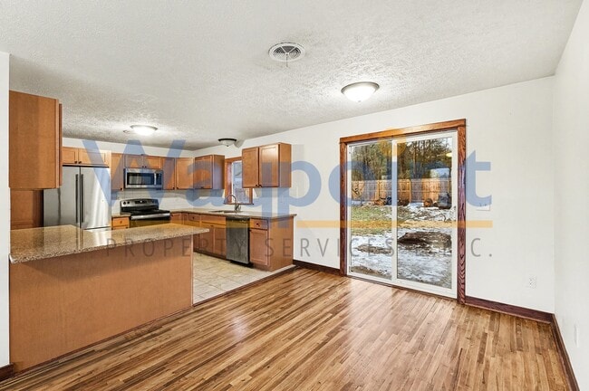 Photo - 1820 S Greenville Rd