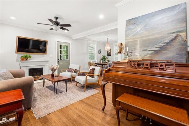 Photo - 1552 Belmont Ave SW