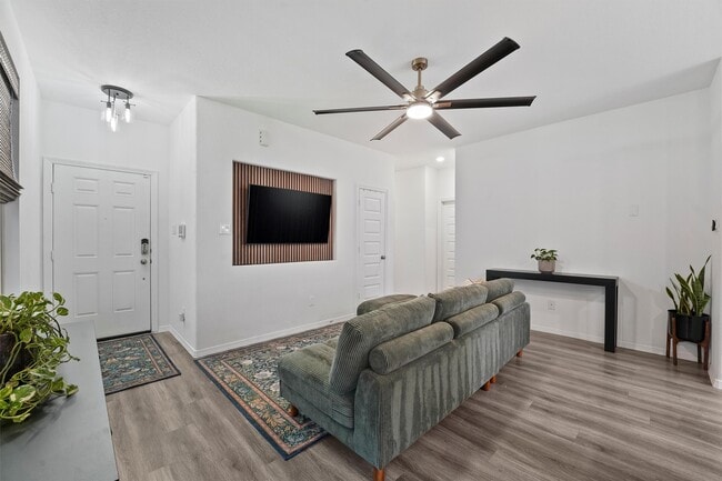 Building Photo - 16638 Spirit St