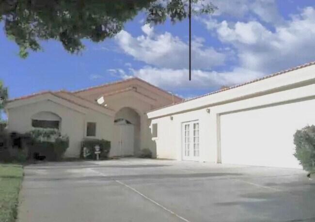 Photo - 79527 Dandelion Dr House