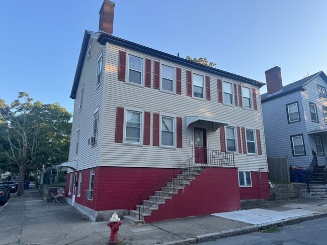 Building Photo - 148 Maxfield St Unit 1W Rental