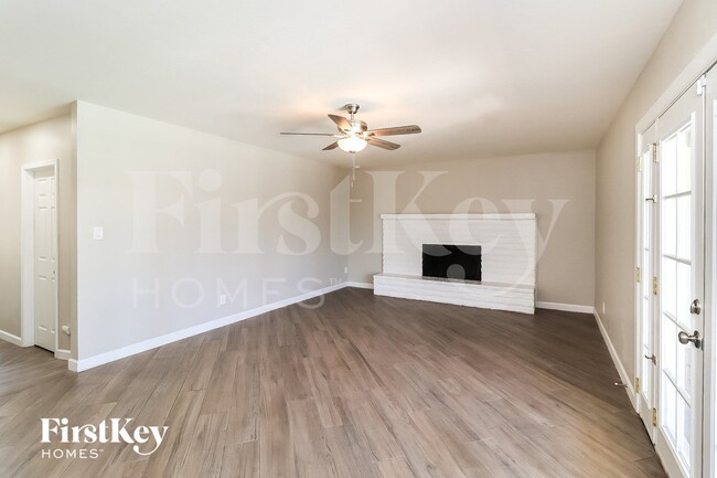Photo - 3127 W Shangri La Rd