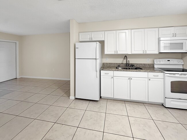 Photo - 202 2nd St Unit F