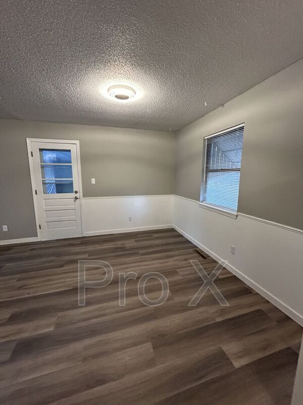 Photo - 907 N Rouse St