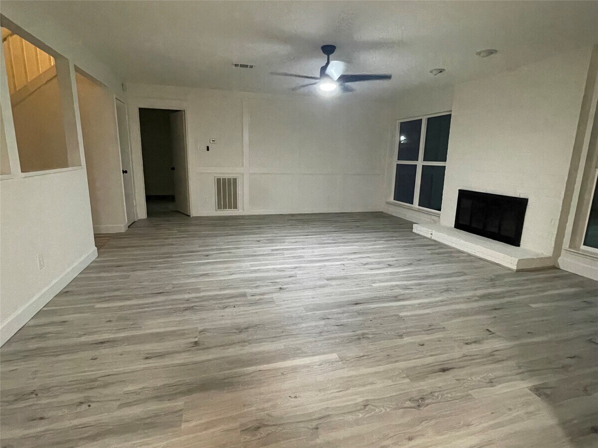 Photo - 3014 Edgewood Dr