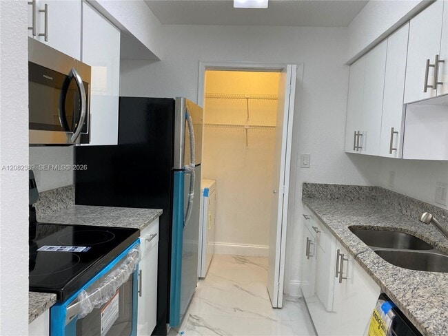 Photo - 733 Riverside Dr Unit 1212