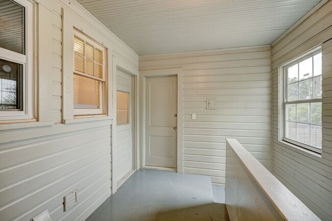 Photo - Exquisite 1 Bedroom Brownstone Apartment Steps Away from The Plaza District!