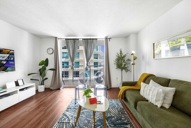 Photo - 1200 Brickell Bay Dr Apartment Unit FL35-ID1022195P