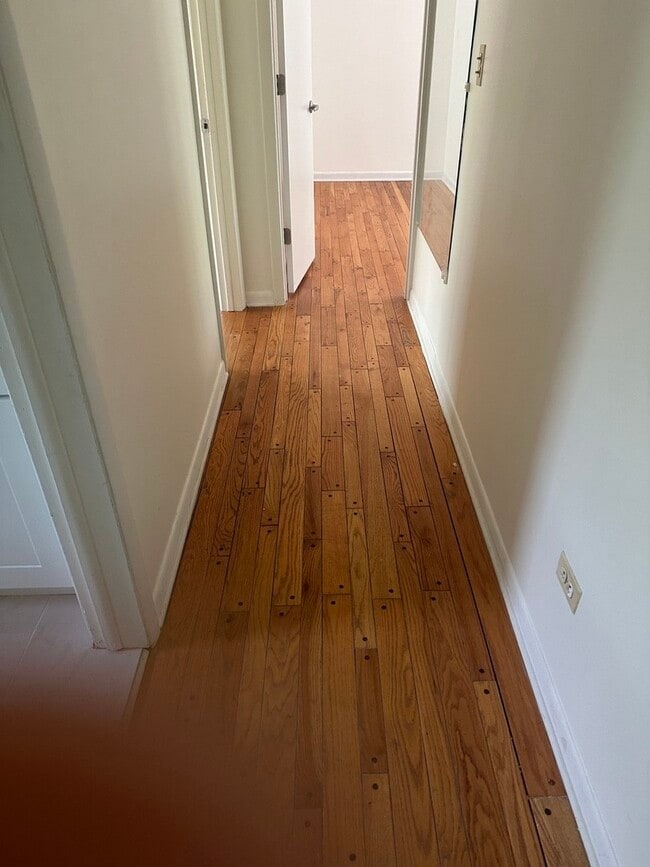 Photo - 2030 Crestwood Ln