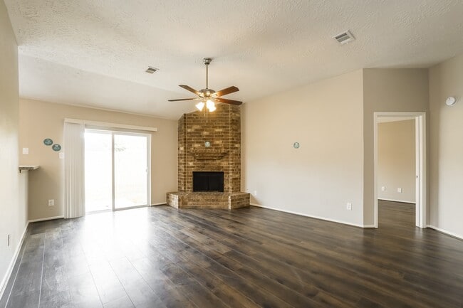 Photo - 15118 Loma Paseo Dr