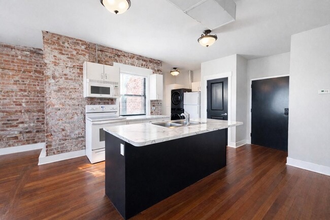 Photo - 1011 S 30th Avenue