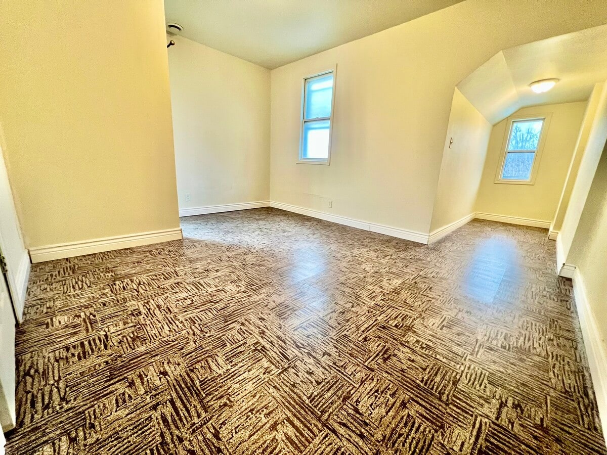 Photo - 87 King St E Unit 3