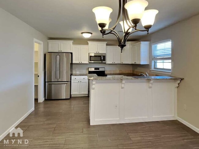 Photo - 440 Timber Ridge St