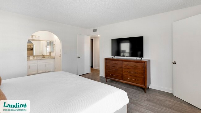 Photo - 5272 Tamarus St Unidad 1404D