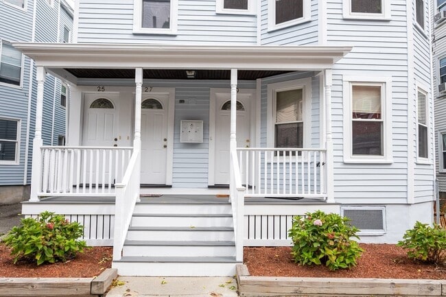 Photo - 25 Speridakis Ter