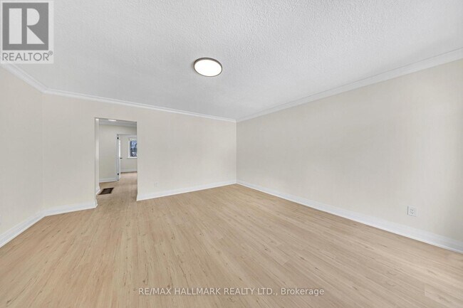 Photo - 28 Furlong Ct