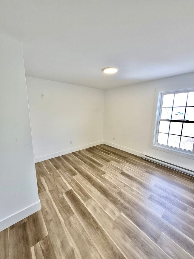 Photo - 2 Bed / 1 Bath Apartment for Rent - Unit 26 Unit 26