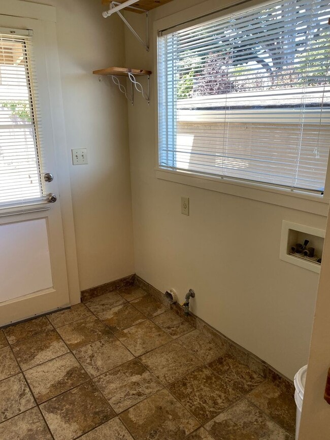 Photo - Cute Monterey Home