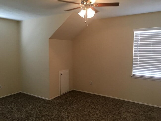 Photo - 5115 Tashkent Dr