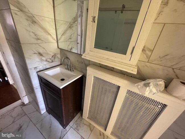 Photo - 69 S 7th St