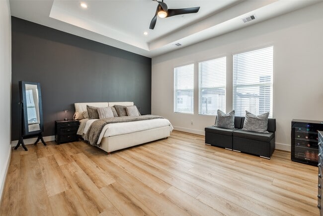 Photo - 412 N Nagle St