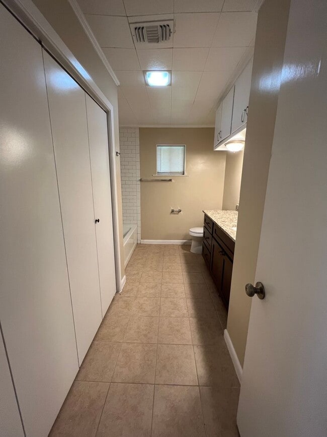 Photo - Spacious 3 Bed / 1 Bath Home with a Large Backyard – Port Arthur, TX