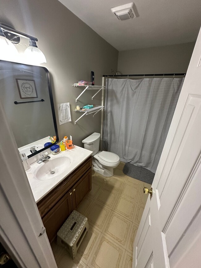 Photo - 83 Lee Road 735