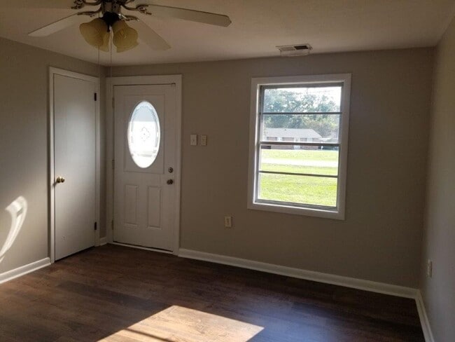 Photo - 7001 Comet Dr