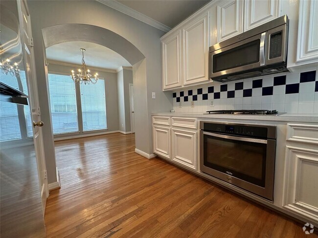 Building Photo - 1422 Crocker St Rental