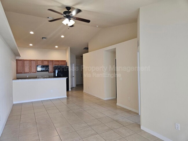 Photo - 542 SE 6th Pl