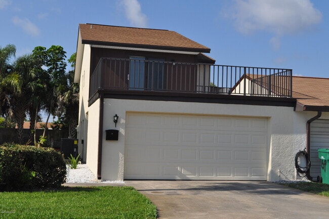 Building Photo - 165 Seawind Dr