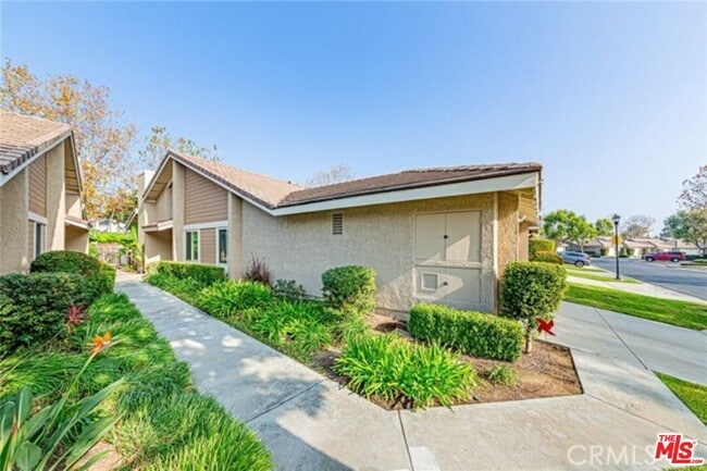 Photo - 21285 Via Del Vaquero