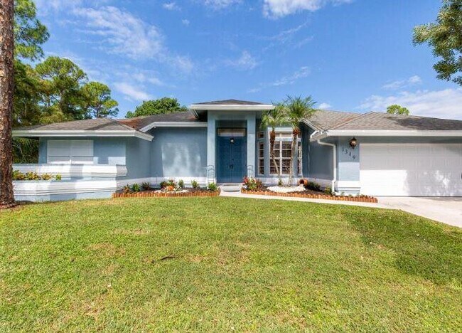 Photo - 1349 Brampton Cove