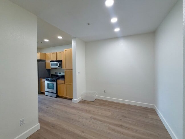 Photo - Beautiful 1 bd 1 ba in Playa Vista