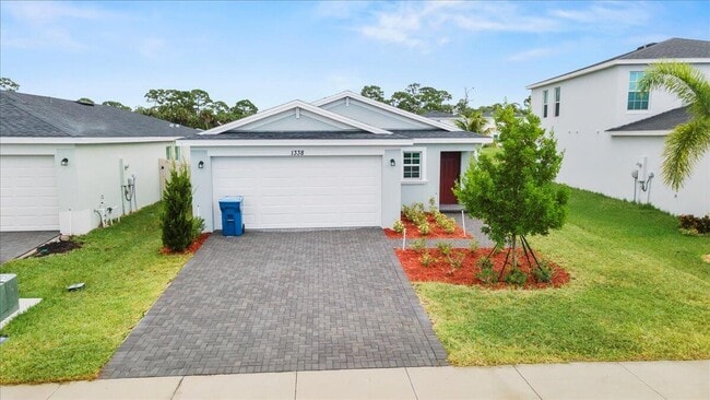 Photo - 1338 Colebrook Cir SW