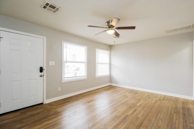 Photo - 4732 SE 24th St